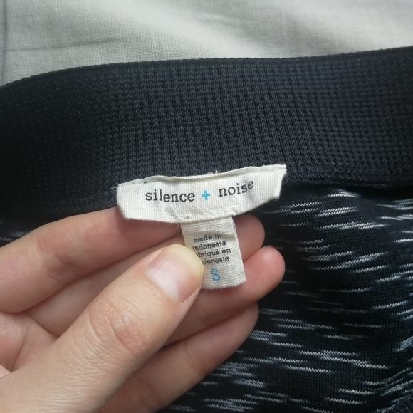 SILENCE + NOISE Grey Space Dye Elastic Waist Mini Skirt Small Urban Outfitters - Picture 3 of 5